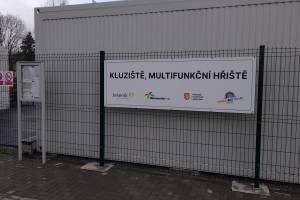 Multifunkční hřiště-kluziště